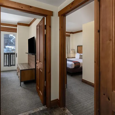 The Lodge At Spruce Peak, A Destination By Hyatt Residence Stowe Exterior photo